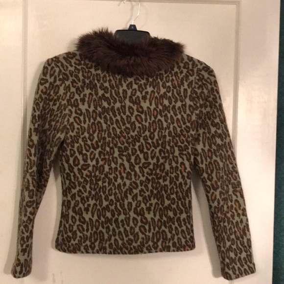 Sweater with faux fur trim - Picture 2 of 4